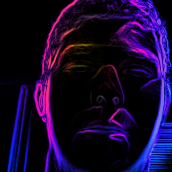 Meet your Posher, Holden - Picture 1 of 1